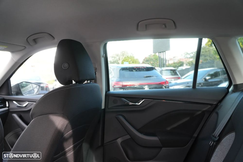 Skoda Kamiq 1.0 TSI Ambition - 6