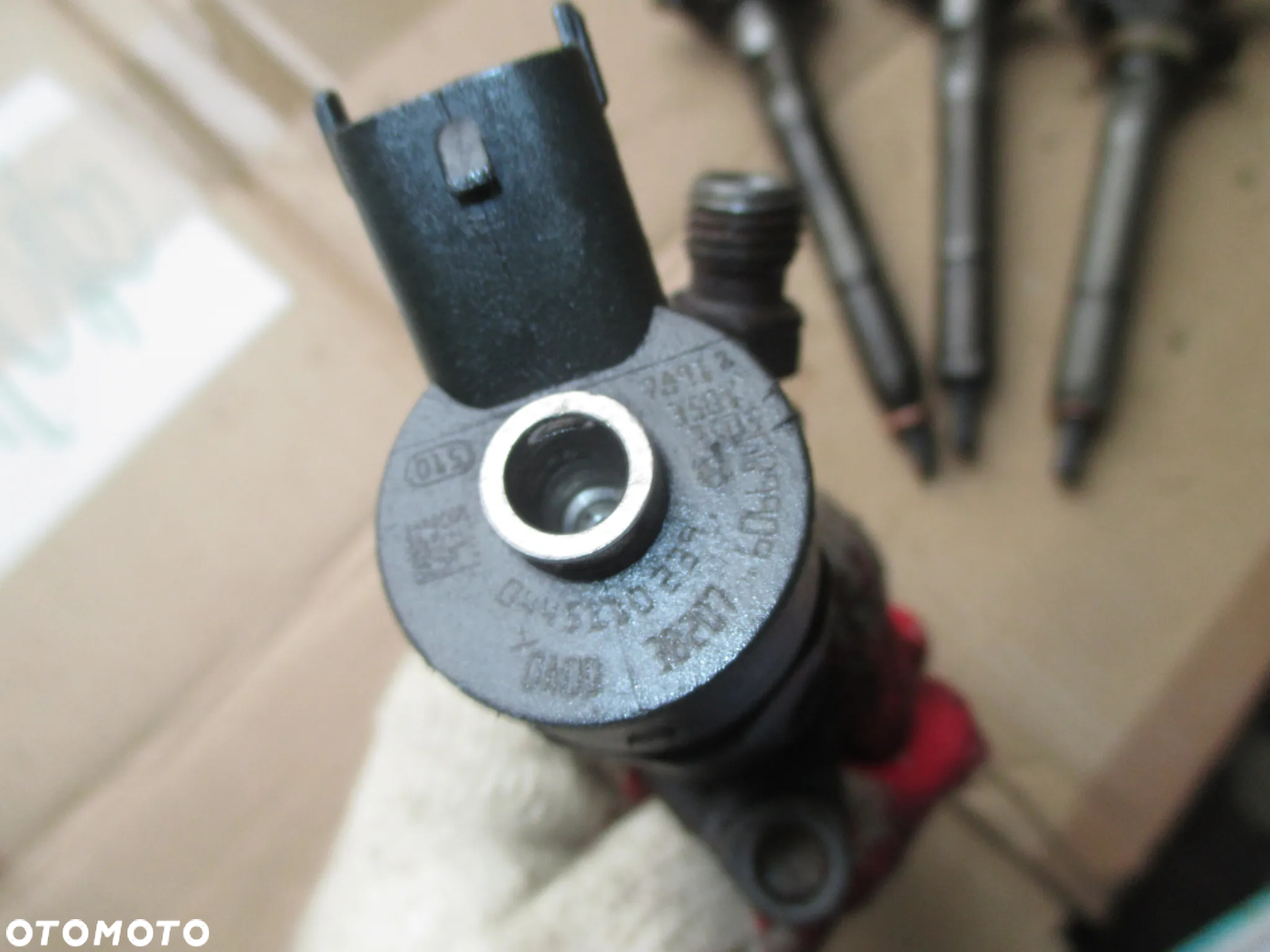 Wtryskiwacz wtrysk PEUGEOT CITROEN 1,6HDI 0445110239 - 2
