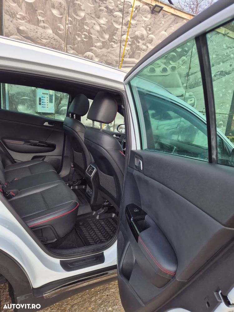 Kia Sportage 1.6 CRDI AWD Eco-Dynamics+ (48V M-H) DCT GT LINE - 27