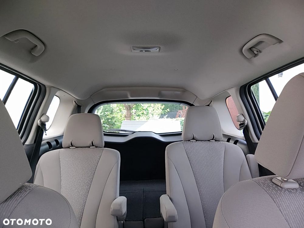 Mazda 5 - 8