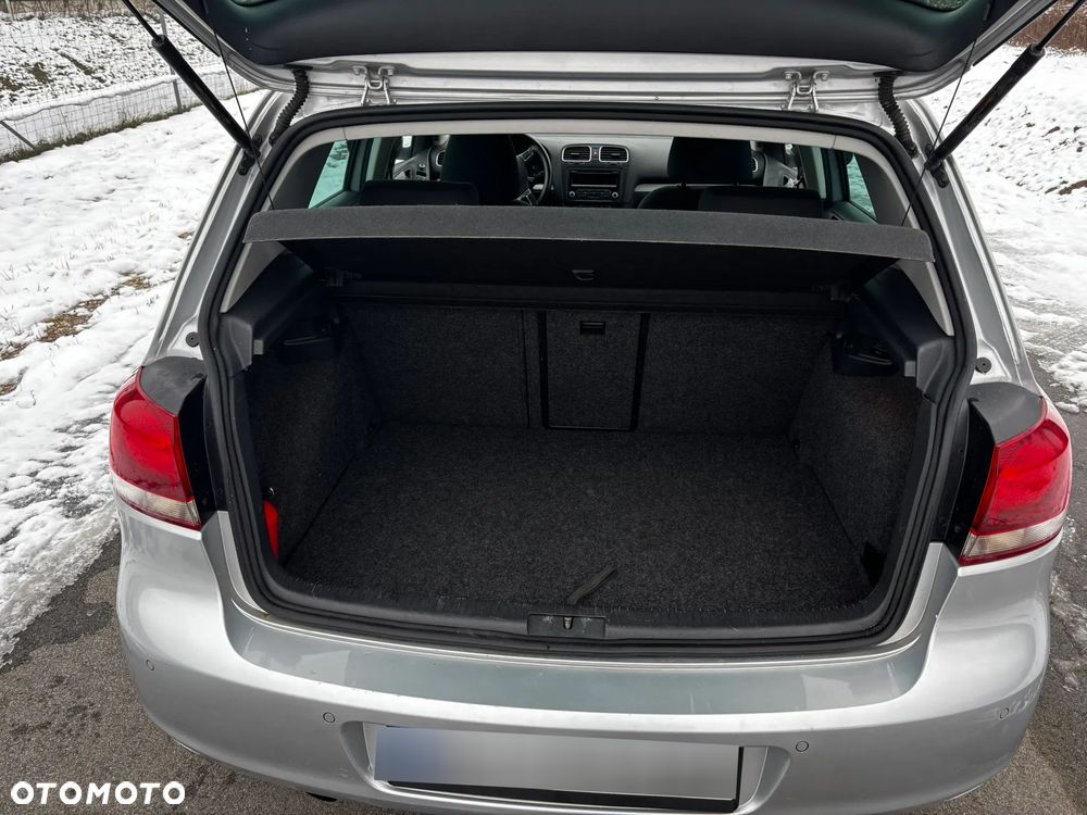 Volkswagen Golf 1.6 TDI Highline - 14