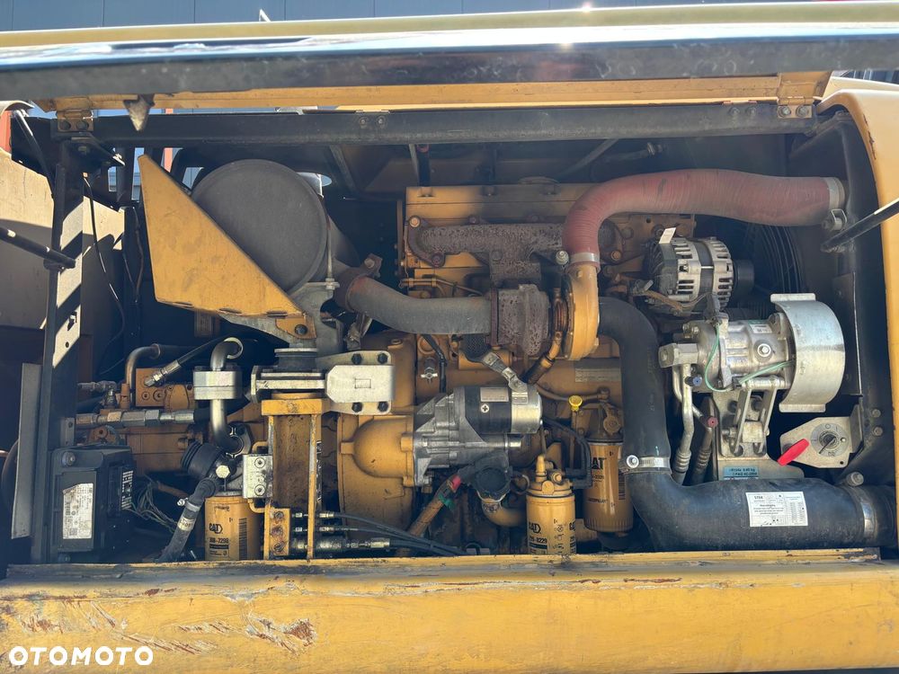 Caterpillar CAT M313D - 12