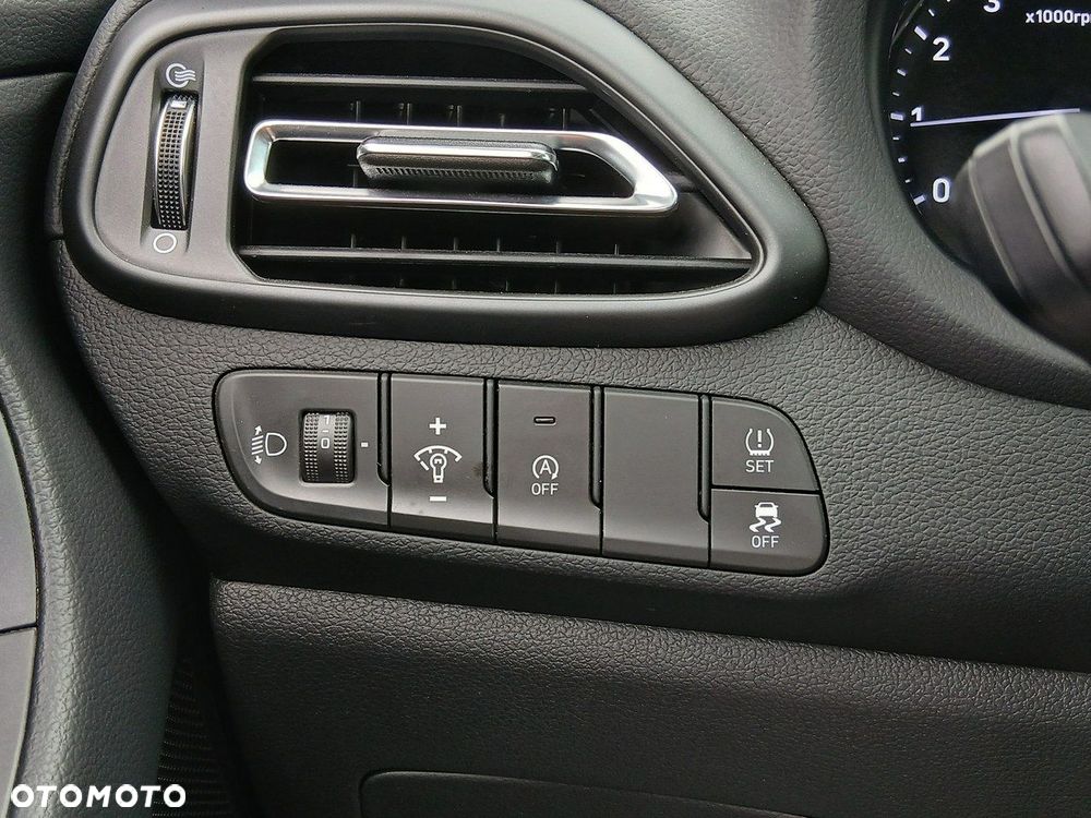 Hyundai i30 1.0 T-GDI Smart - 26