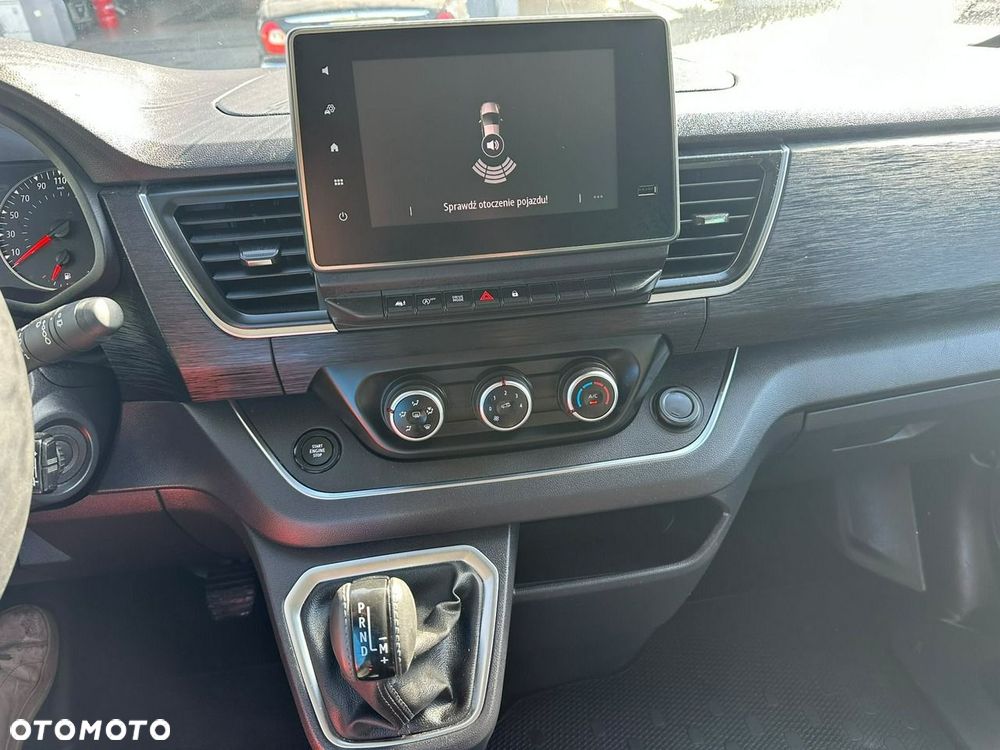 Renault Trafic - 21