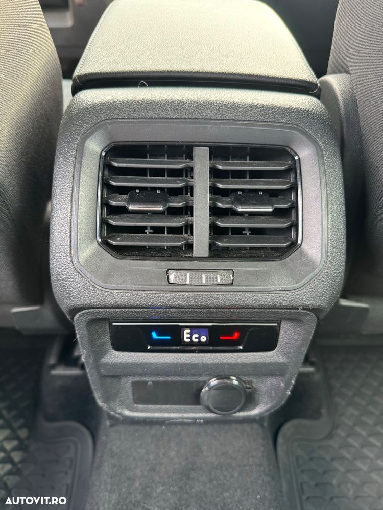 Volkswagen Tiguan - 14
