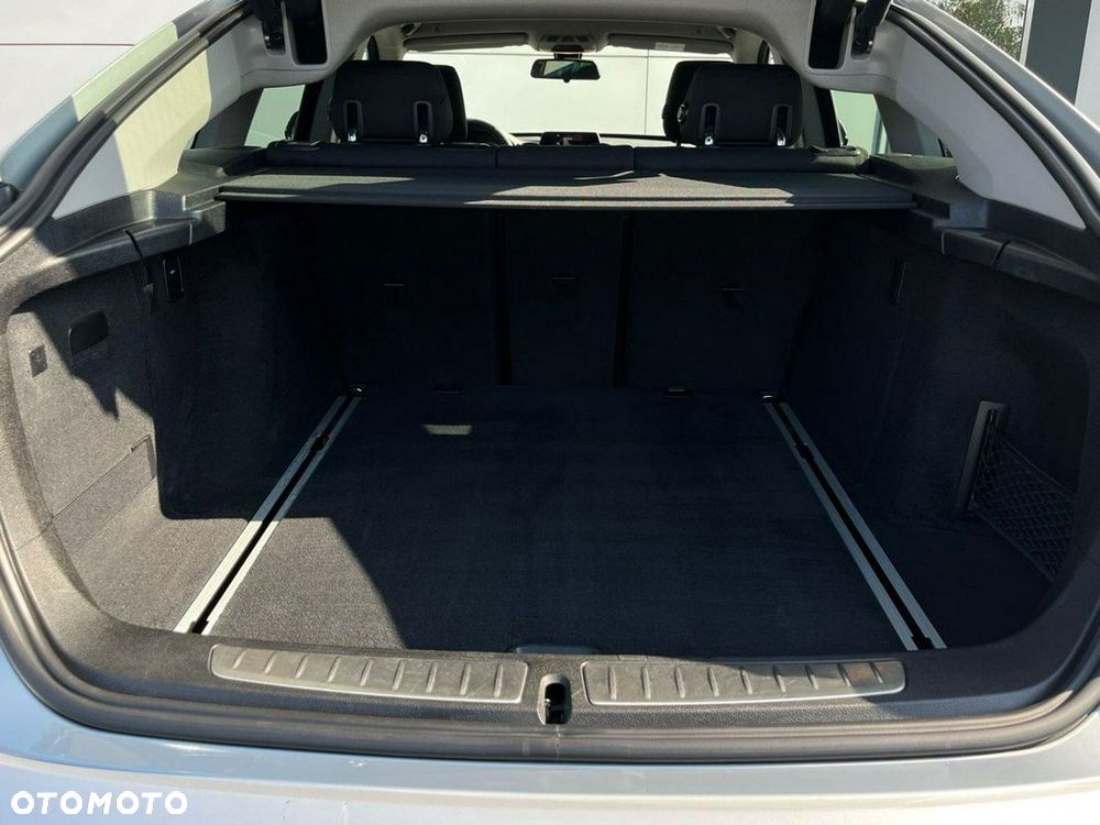 BMW 3GT 318d Advantage - 12