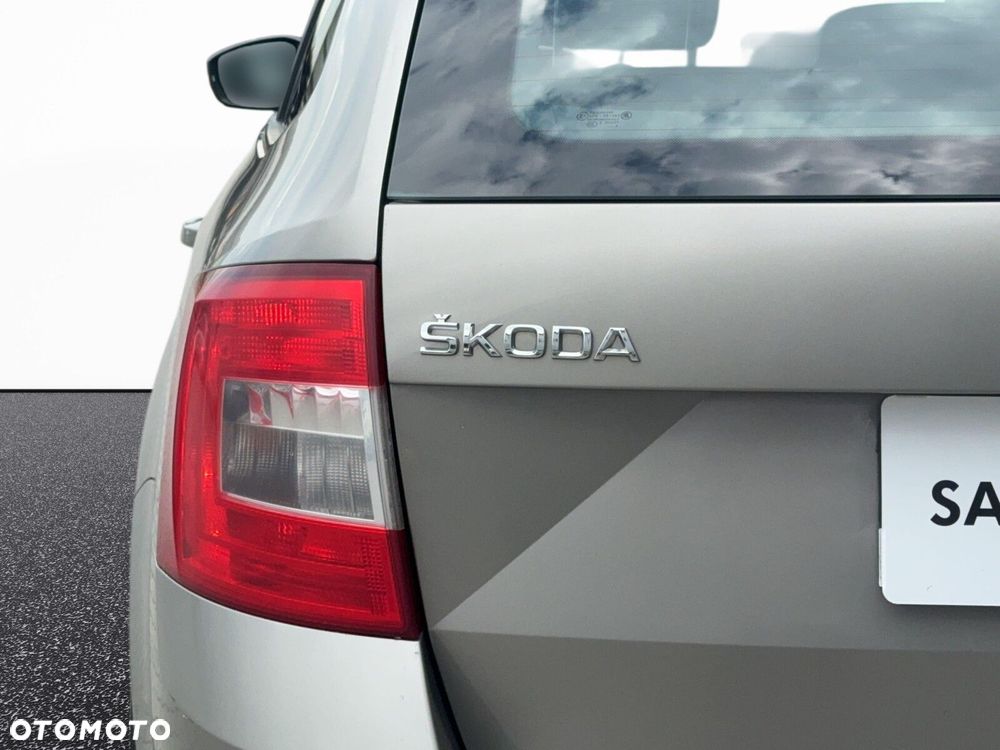 Skoda Octavia 1.6 TDI Ambition DSG - 13