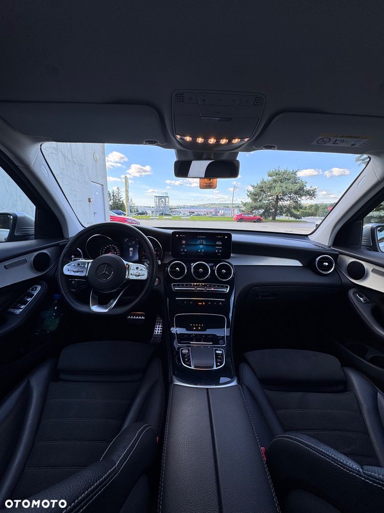 Mercedes-Benz GLC 220 d 4Matic 9G-TRONIC AMG Line - 27