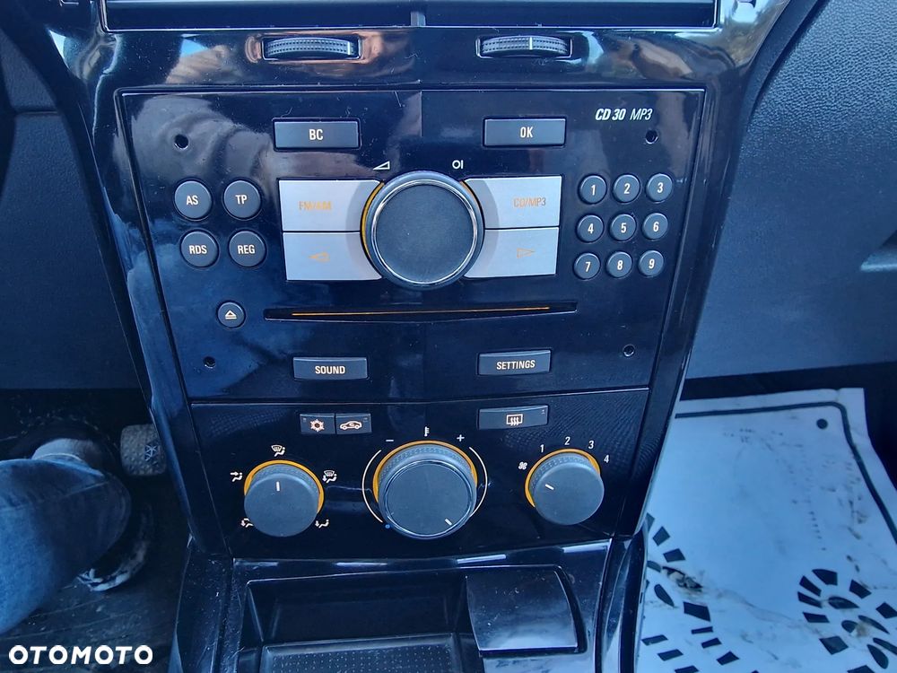 Opel Astra 1.6 Edition 111 Jahre - 25