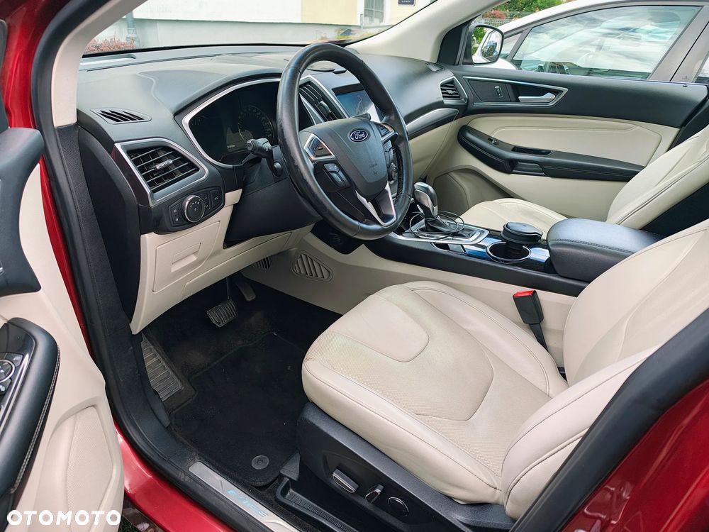 Ford Edge 2.0 TDCi Twin-Turbo 4WD Titanium - 4
