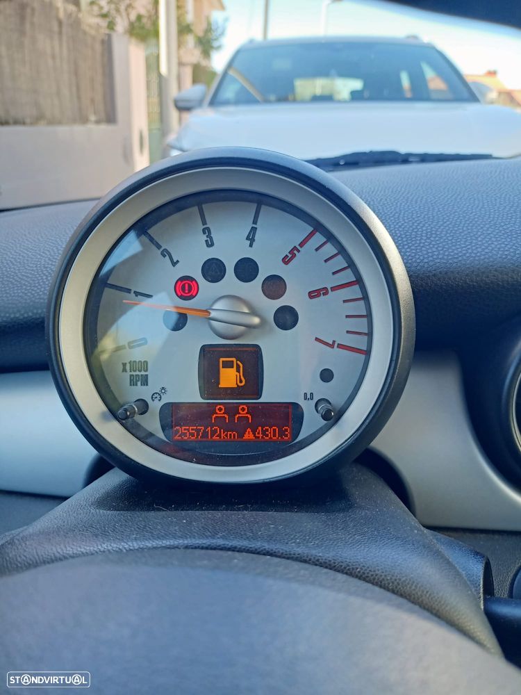 MINI 3 Portas Cooper D - 6