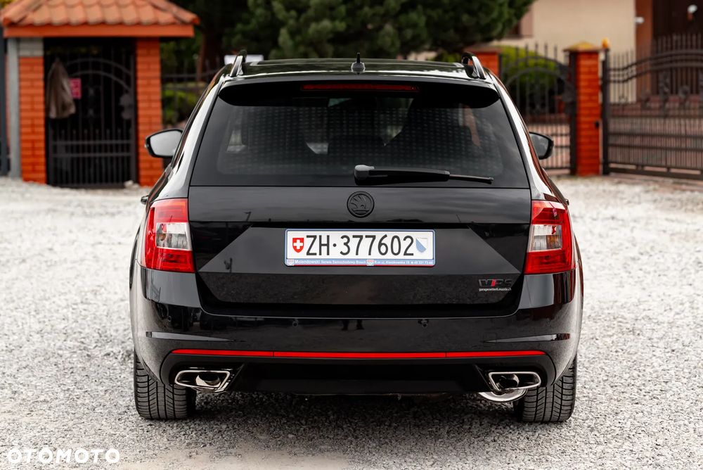 Skoda Octavia 2.0 TSI (Green tec) DSG RS - 11