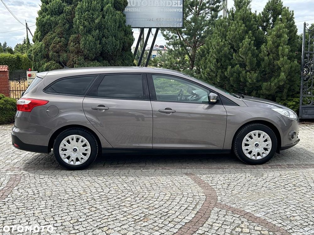Ford Focus - 24