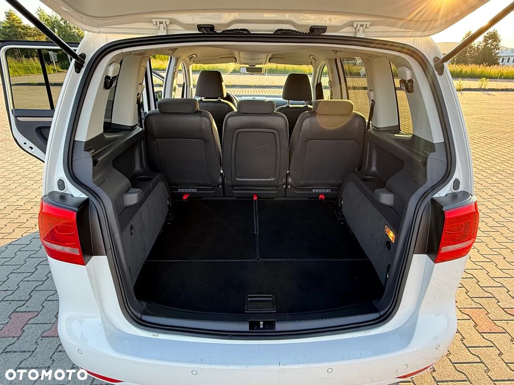Volkswagen Touran 1.6 TDI DPF Comfortline - 20