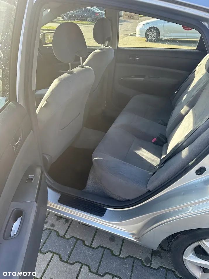 Toyota Prius 1.5 VVT-i Sol - 11