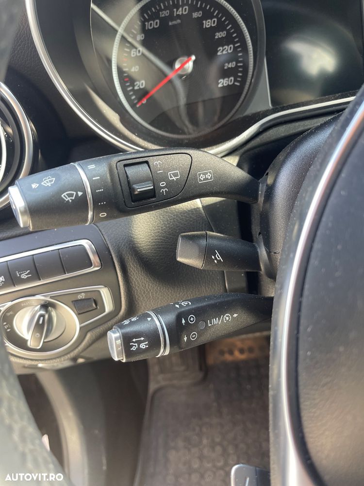 Mercedes-Benz GLC 250 d 4Matic 9G-TRONIC AMG Line - 12