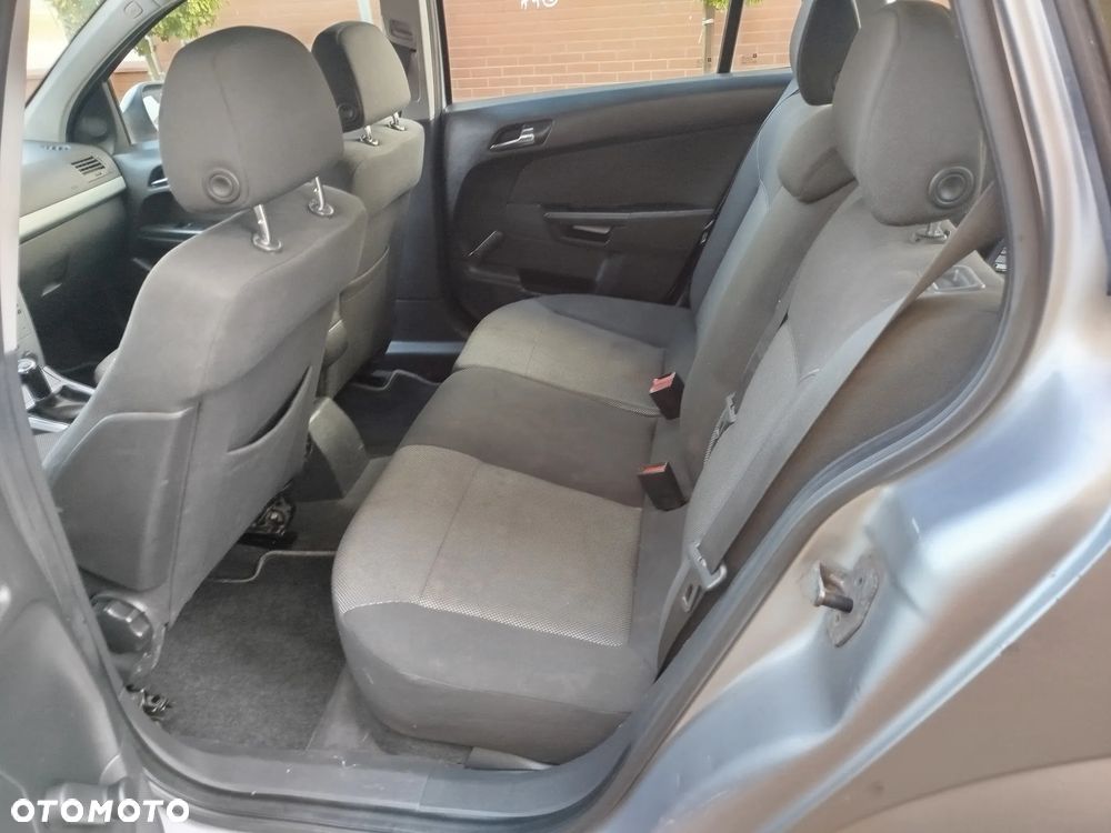 Opel Astra - 9