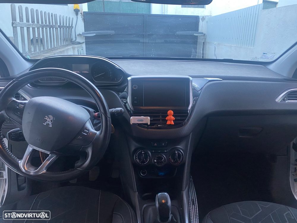 Peugeot 2008 - 3