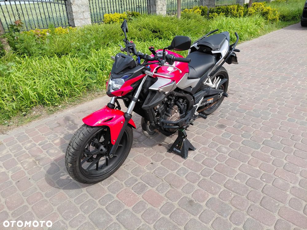 Honda CB - 1
