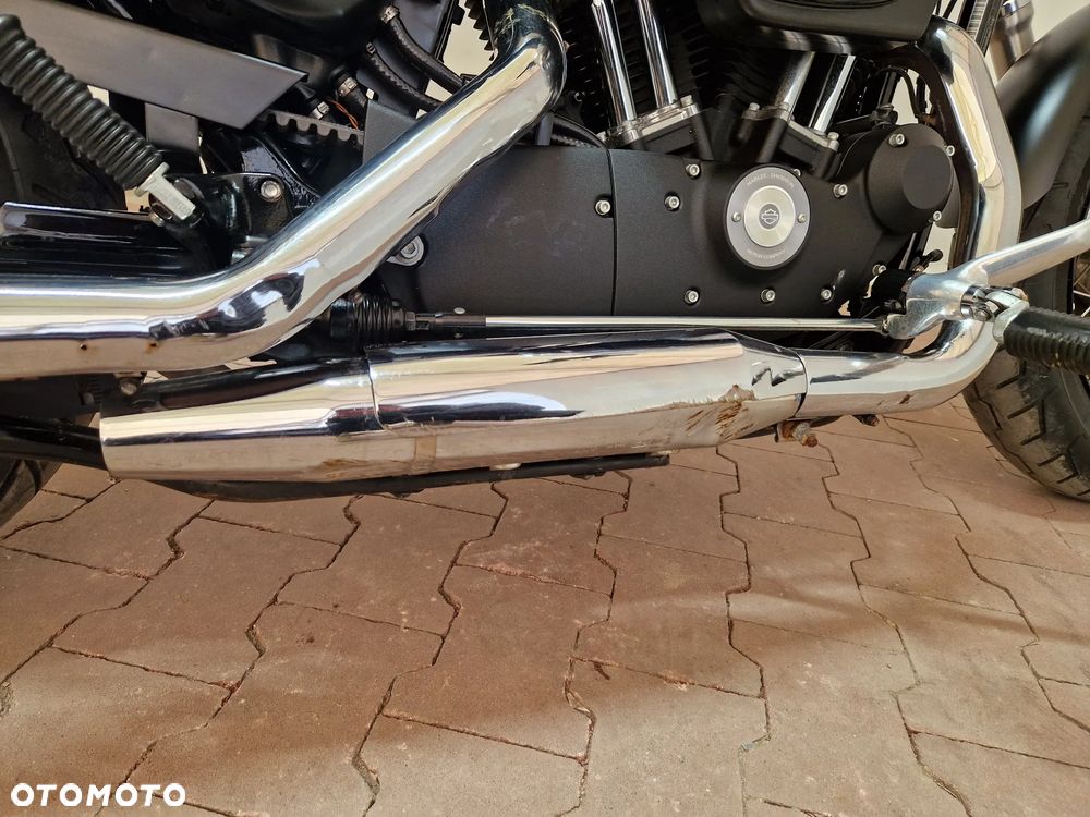 Harley-Davidson Sportster Custom 1200C - 27