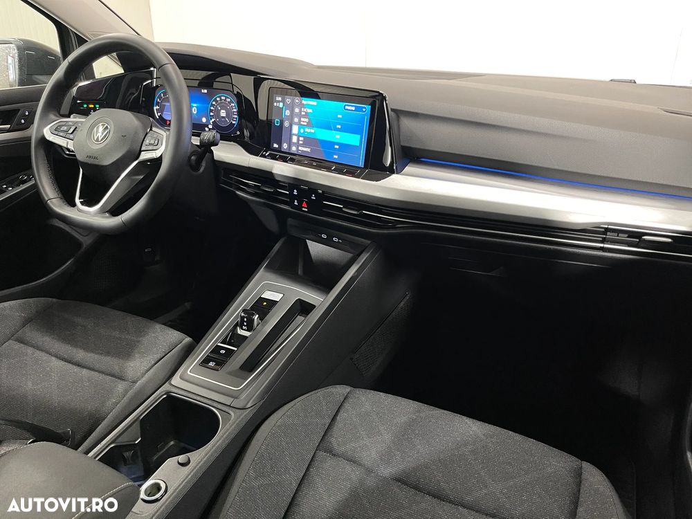 Volkswagen Golf 1.0 eTSI DSG MHEV Life - 10