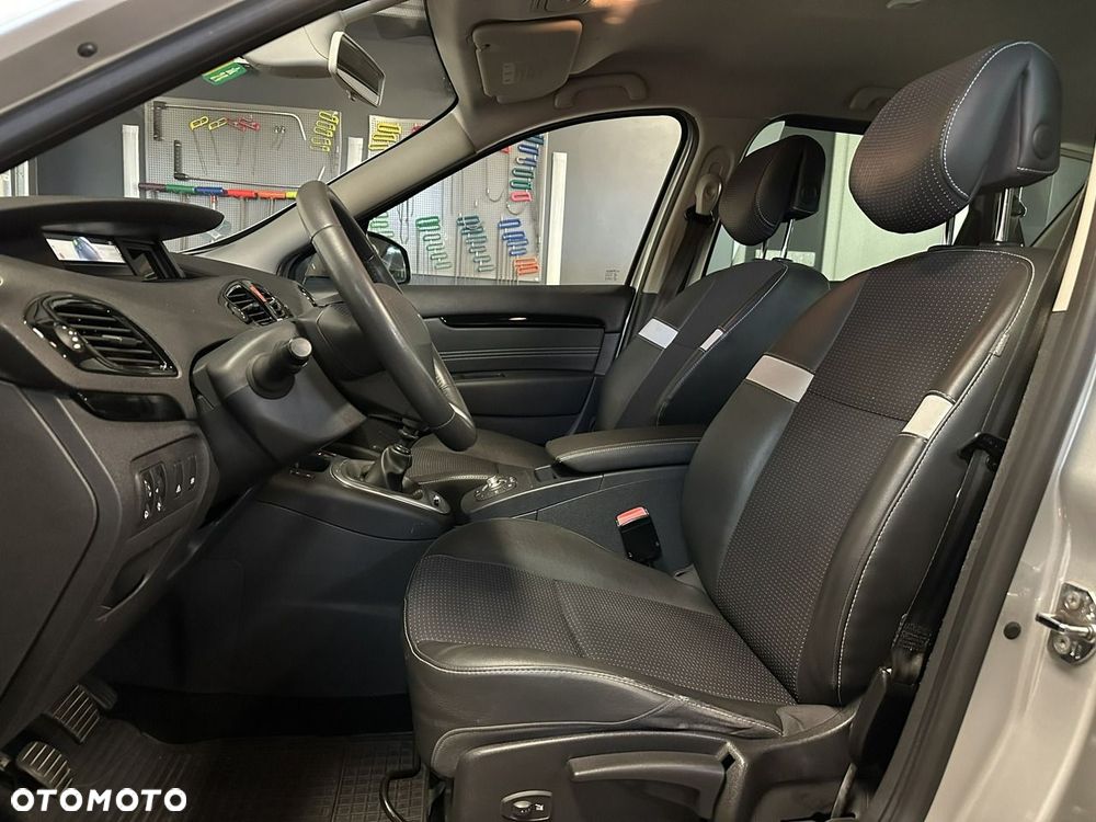 Renault Scenic - 8