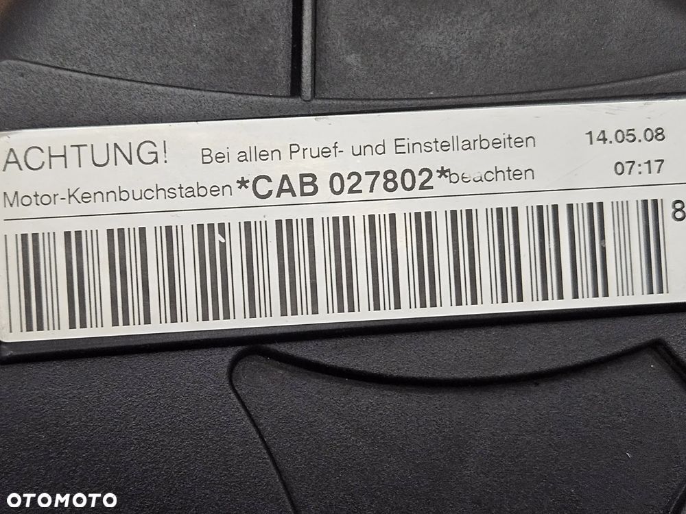 Audi A4 B8 1.8 TFSI obudowa rozrządu - 2