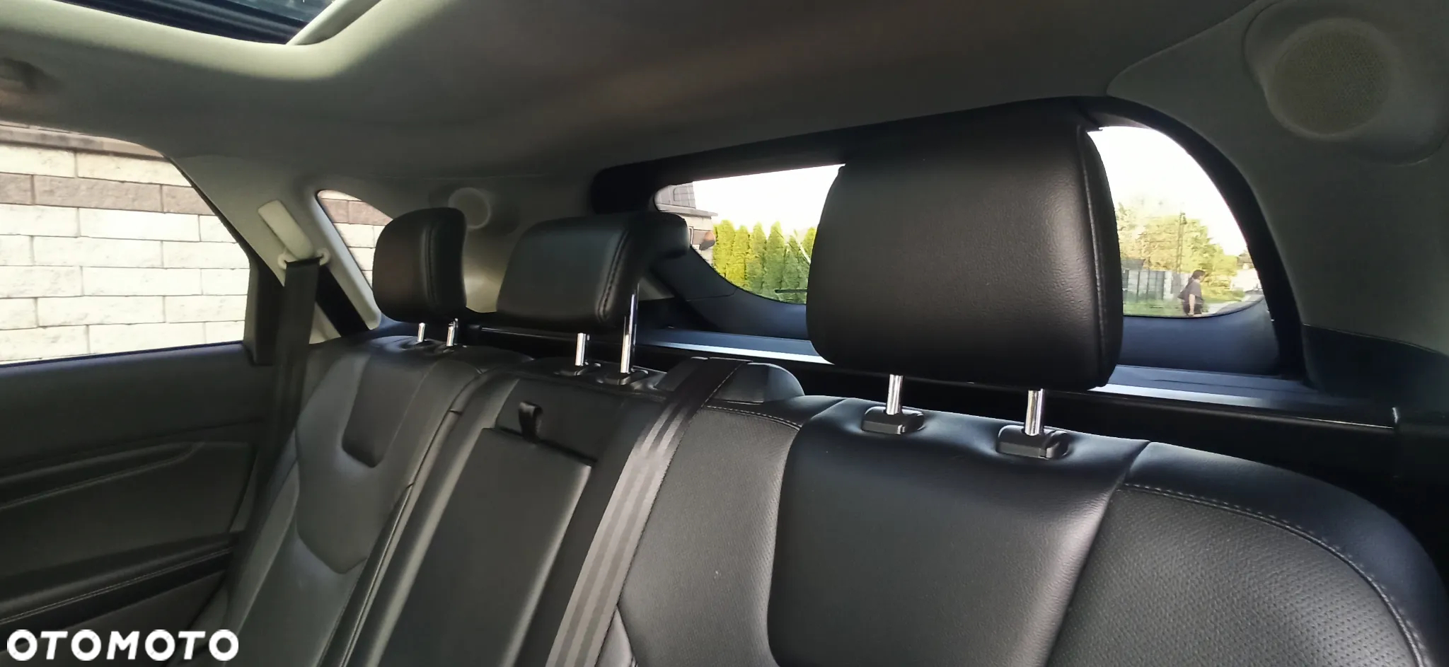Ford Edge - 32