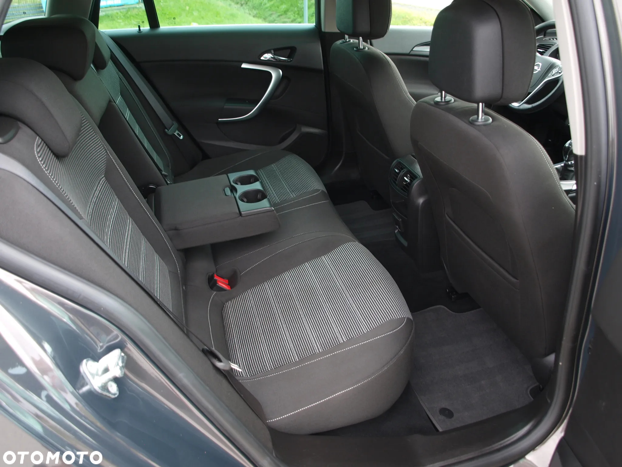 Opel Insignia - 10