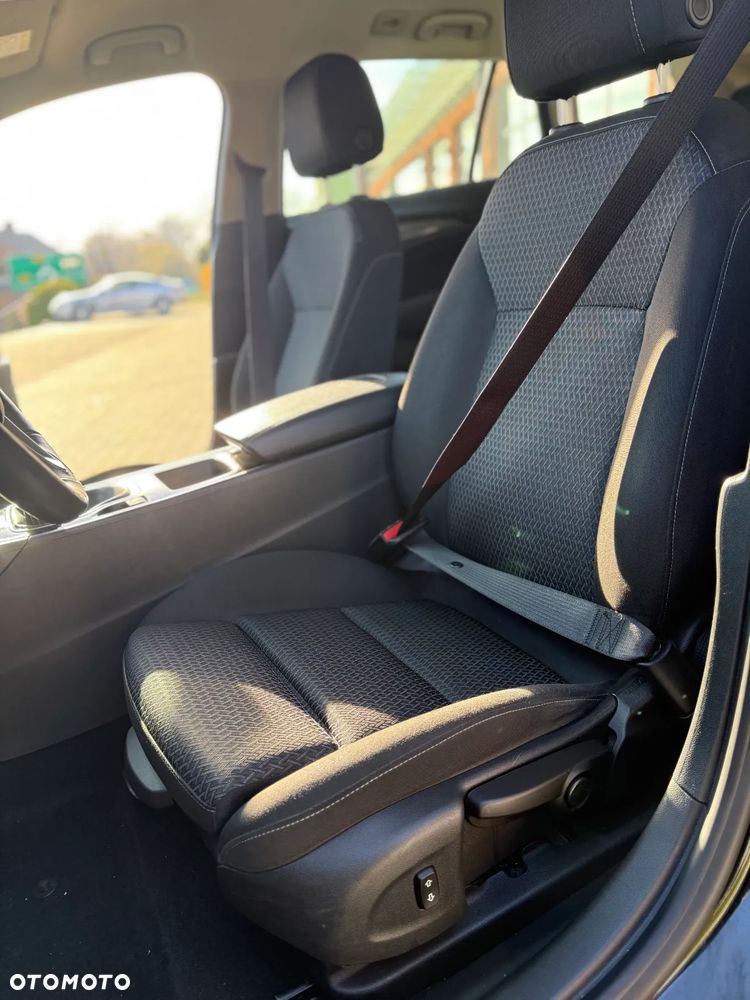 Opel Insignia - 10