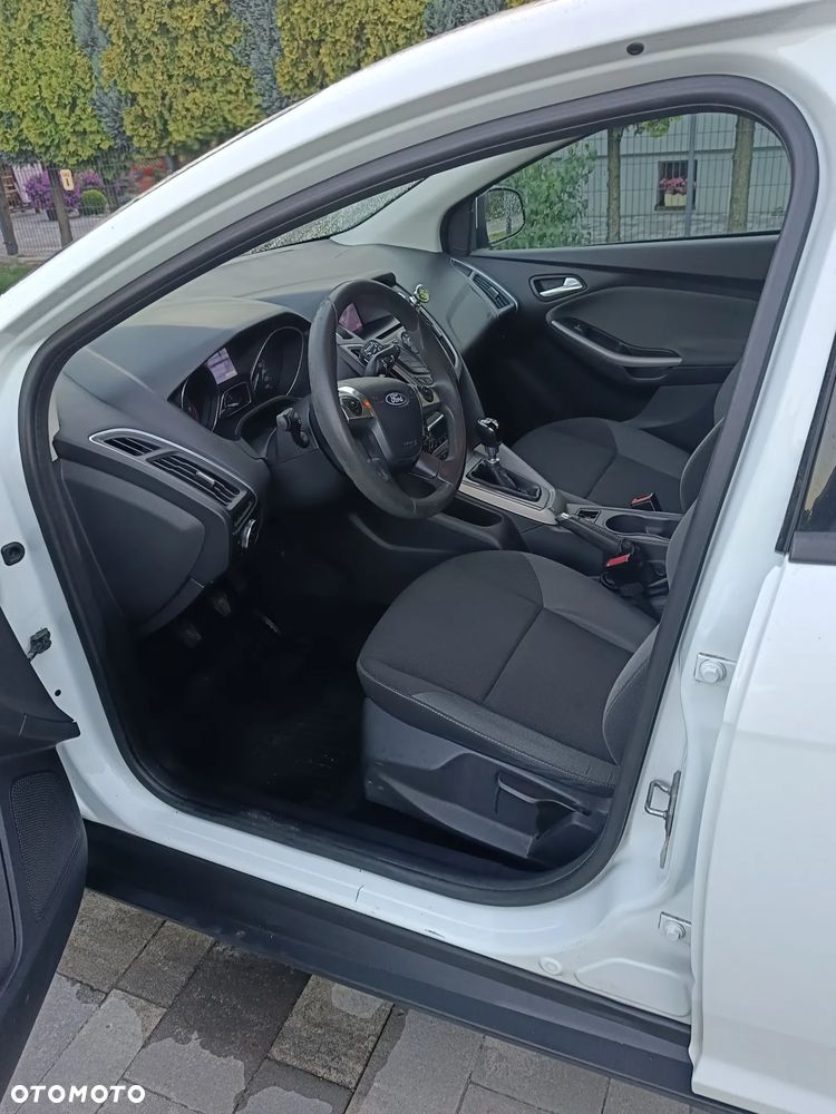 Ford Focus - 10