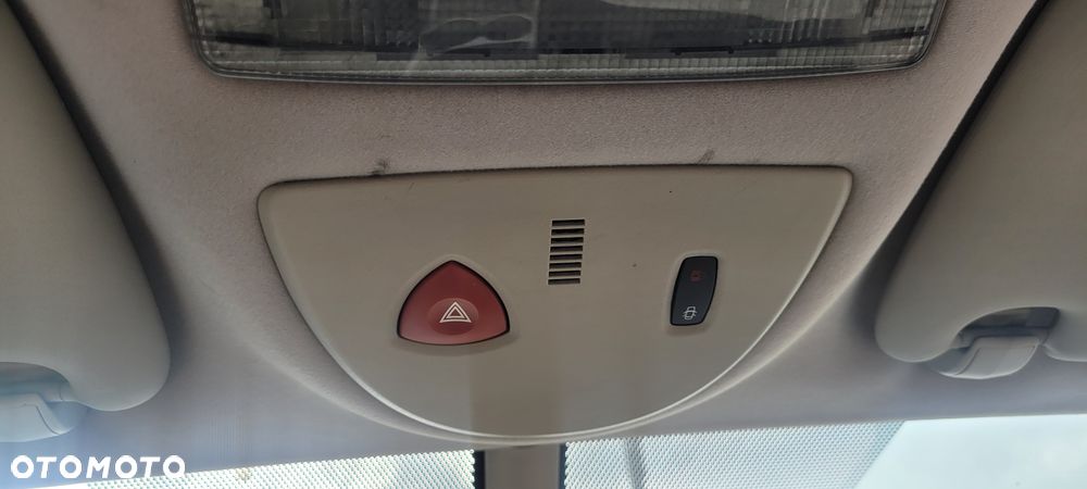 RENAULT ESPACE IV 2002 2,0 Turbo NA CZĘŚCI - 22