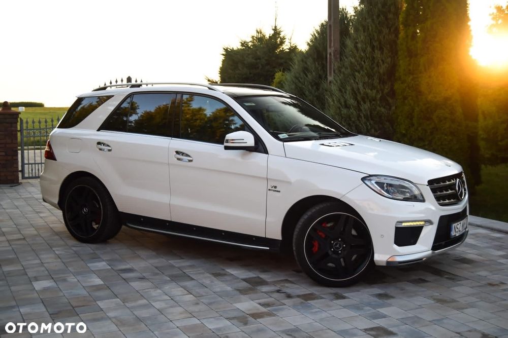 Mercedes-Benz ML - 12