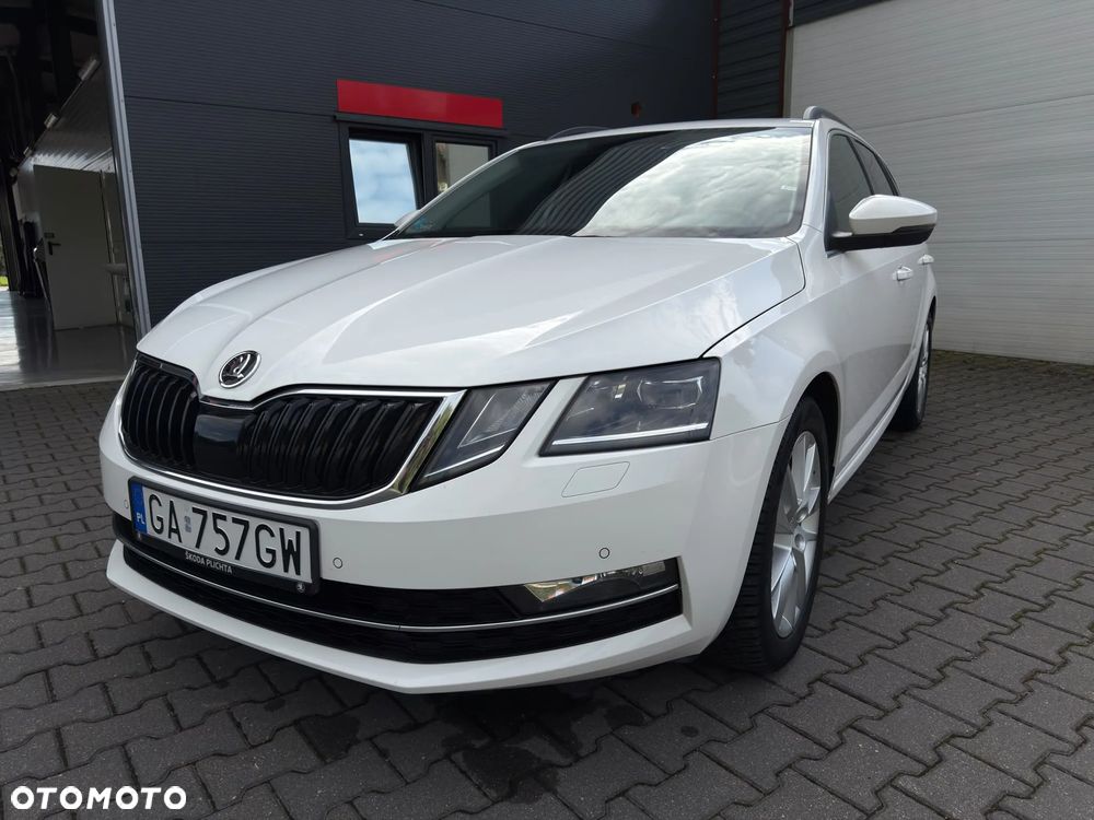 Skoda Octavia 2.0 TDI Style DSG - 1