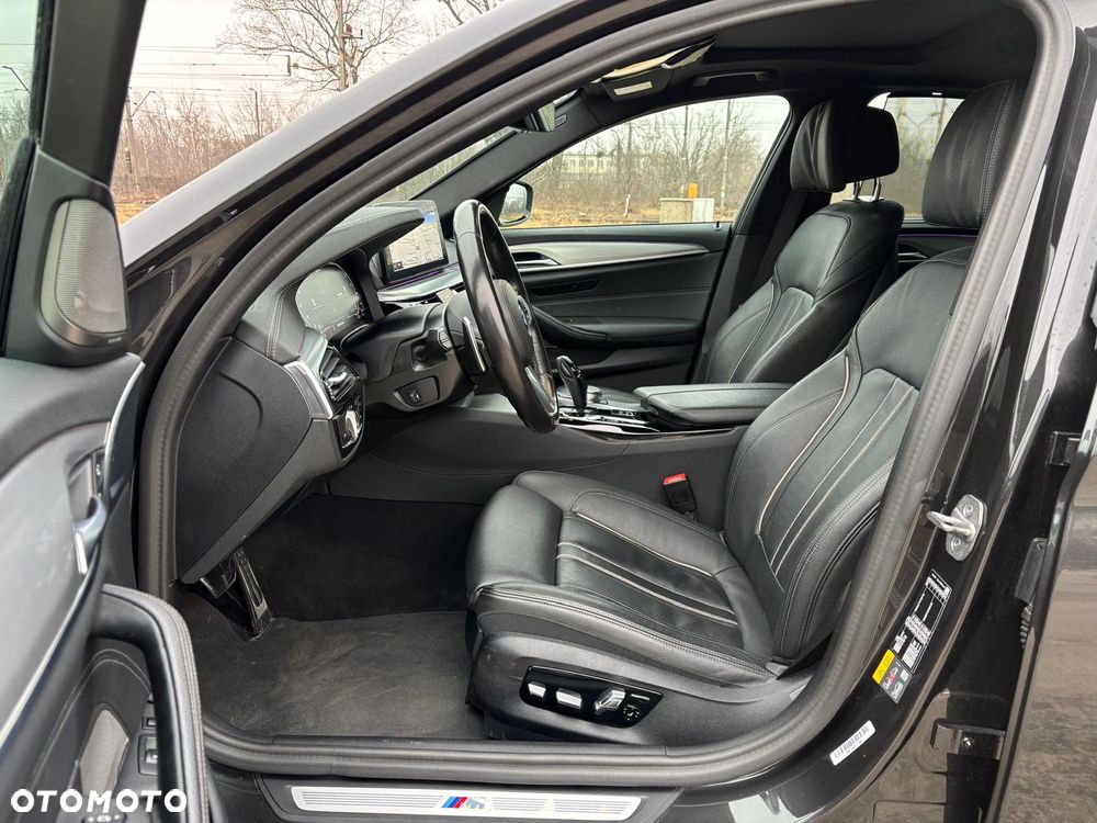 BMW Seria 5 530e M Sport sport - 17