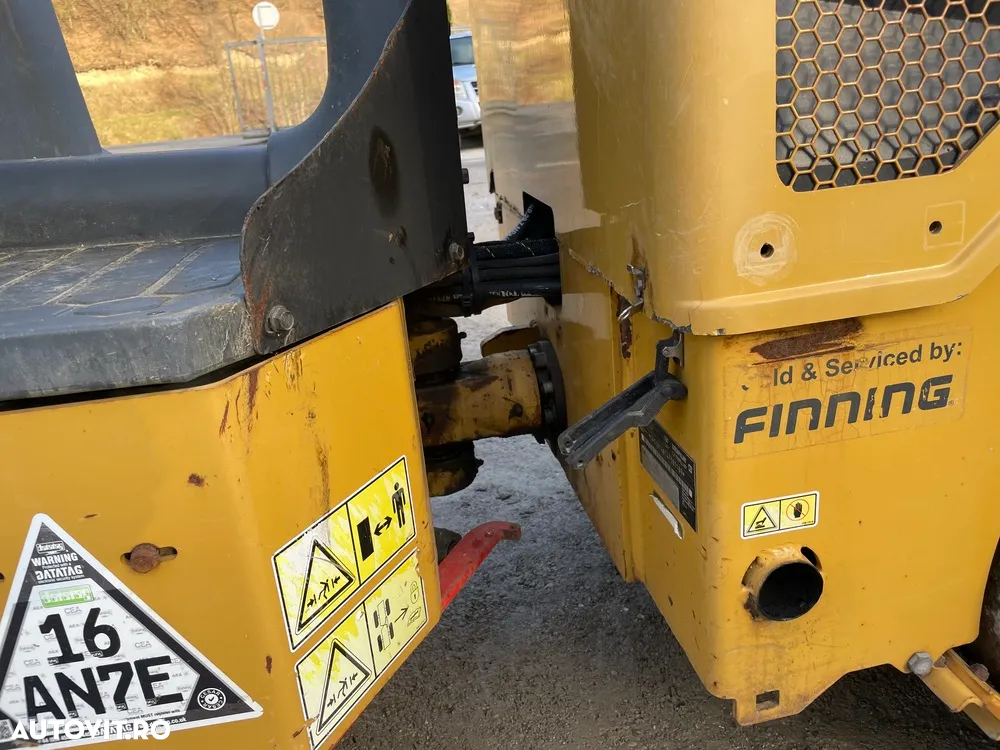 Caterpillar CB14B - 14
