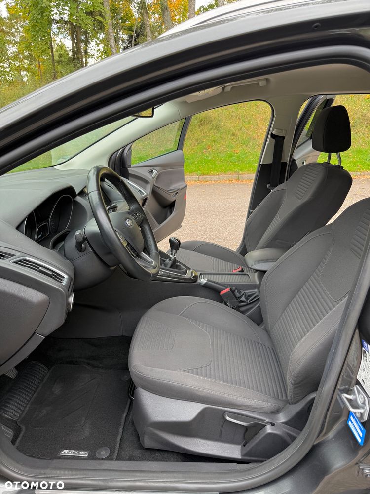 Ford Focus - 17