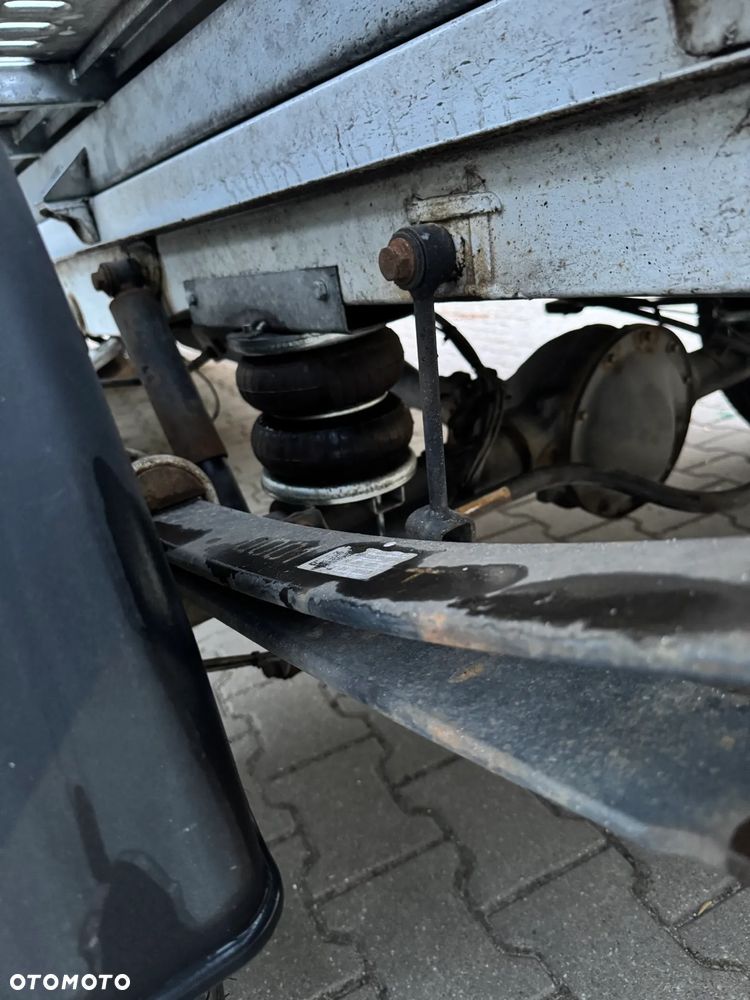 Mercedes-Benz SPRINTER - 25