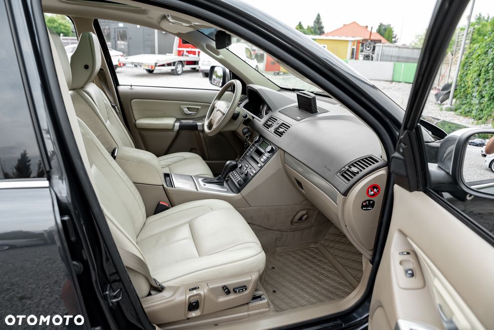 Volvo XC 90 D5 AWD Geartonic Executive - 24