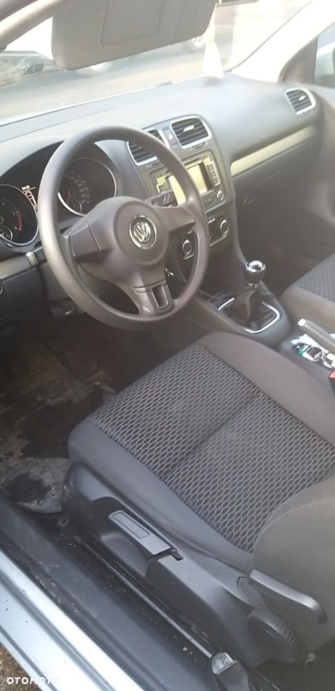 Volkswagen Golf 1.6 TDI DPF Highline - 22