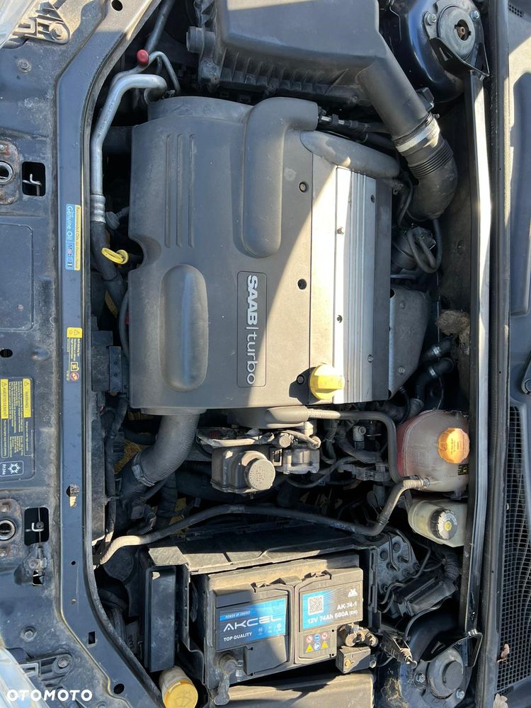 Saab 9-3 2.0T Aero - 12