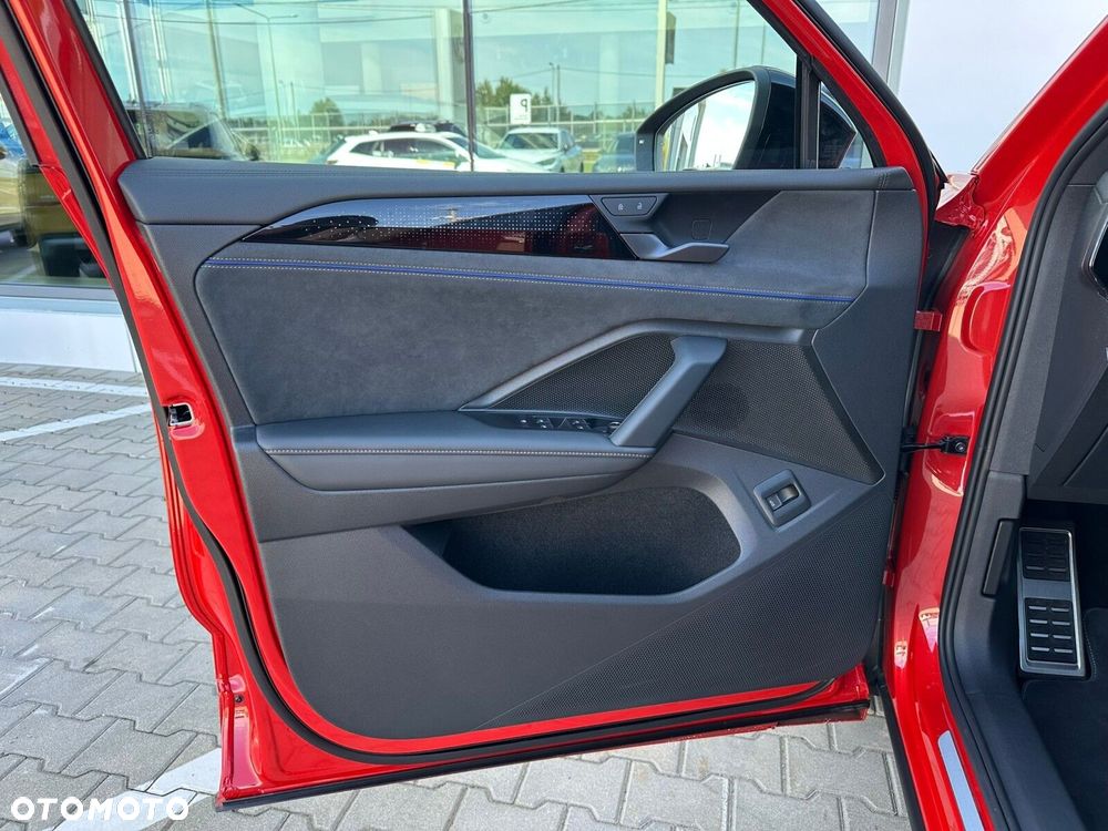 Volkswagen Tiguan - 12