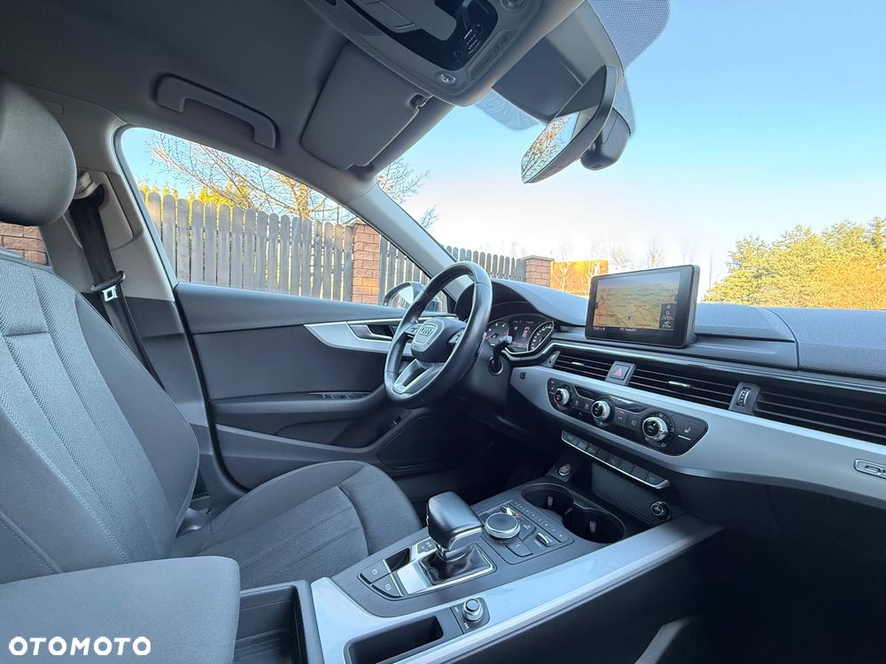 Audi A4 Avant 2.0 TDI S tronic quattro - 27