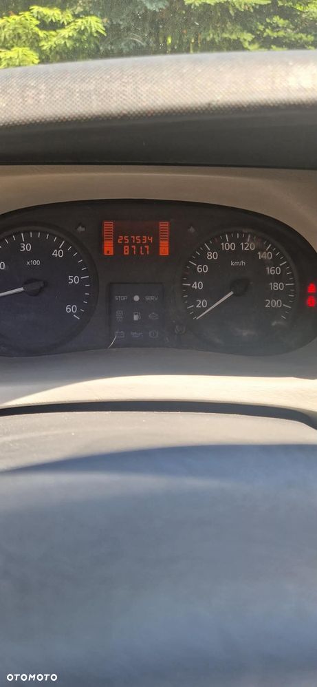 Renault TRAFIC - 12