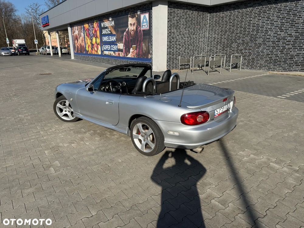 Mazda MX-5 1.9i 16V - 17