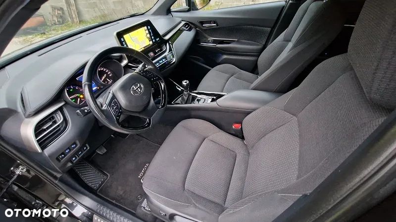 Toyota C-HR 1.2 Turbo Team Deutschland - 36
