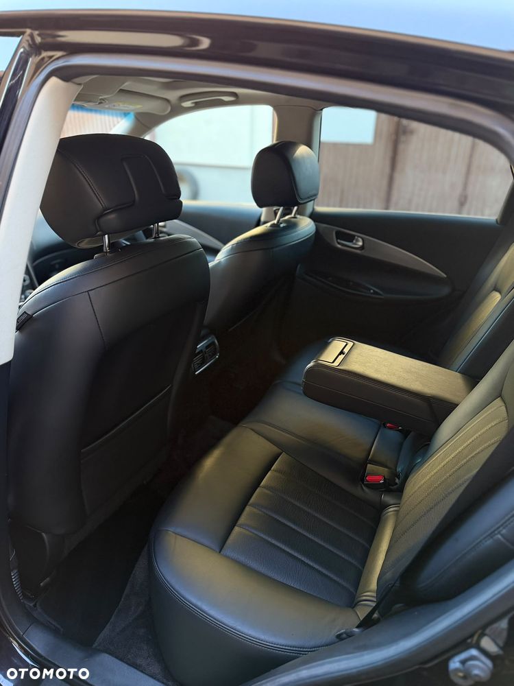 Infiniti QX50 - 14