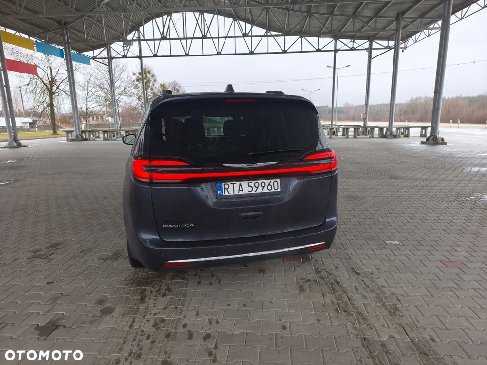 Chrysler Pacifica - 7