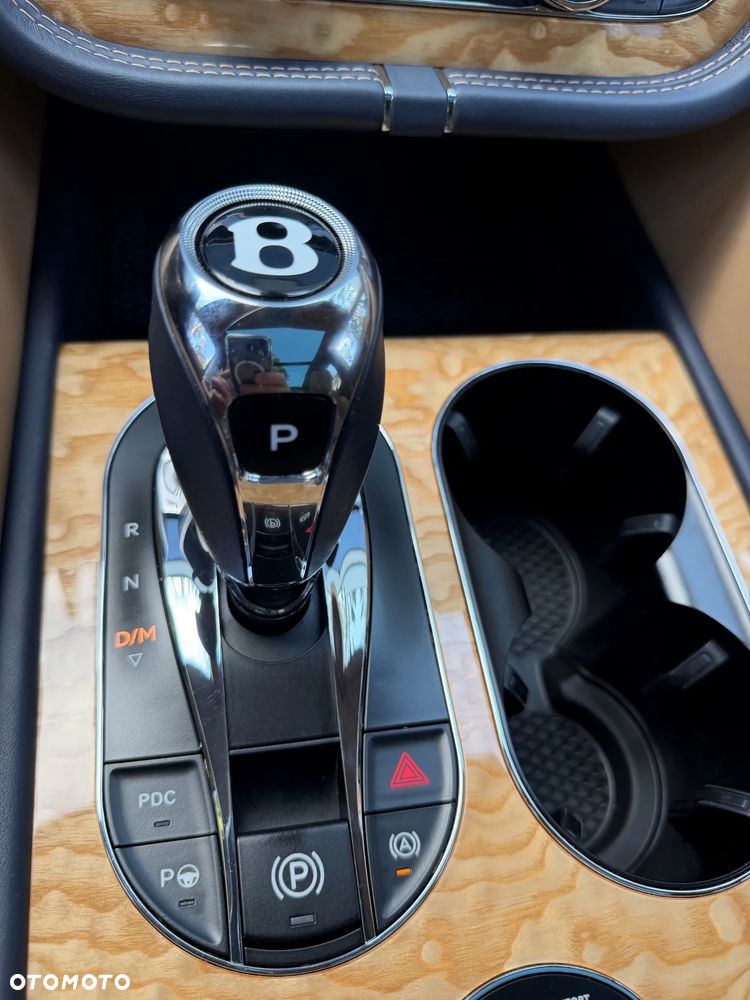 Bentley Bentayga V8 - 21