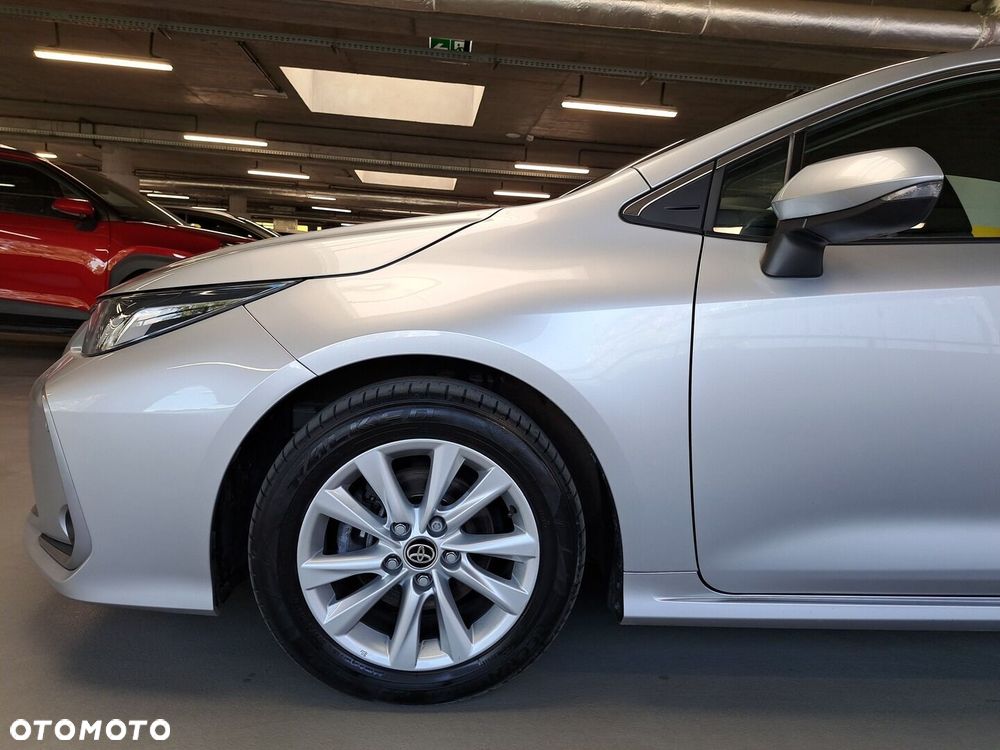 Toyota Corolla 1.8 Hybrid Comfort - 39